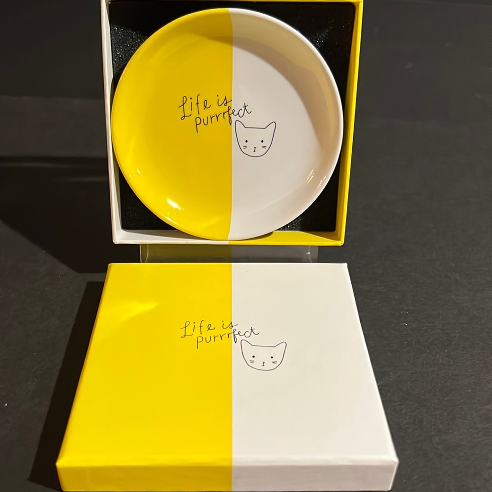 “Life is purrrfect” tray in gift box